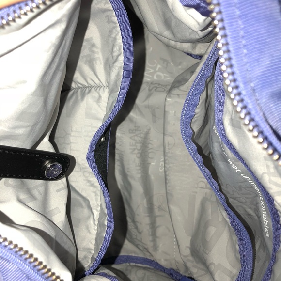 🔴SOLD🔴 Lululemon bag - Picture 4 of 4